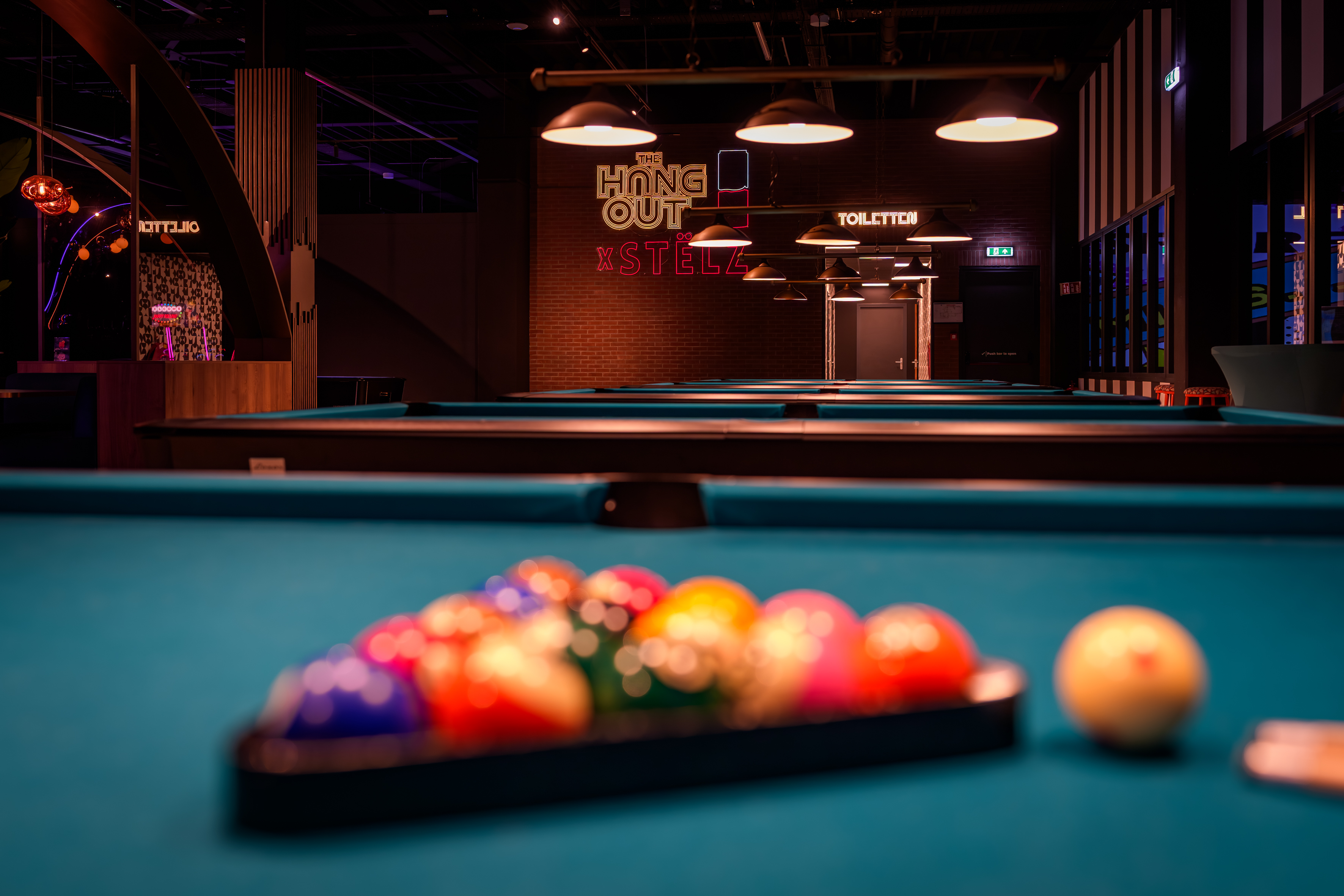 Pooltafel met ballen